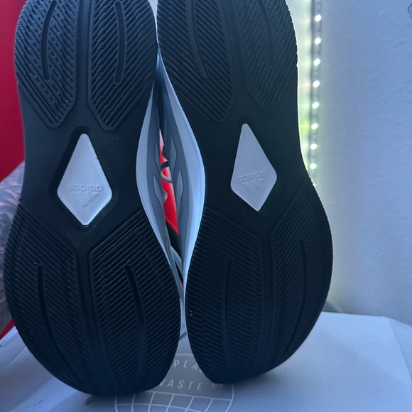 Adidas runners size 12 - Picture 4 of 6